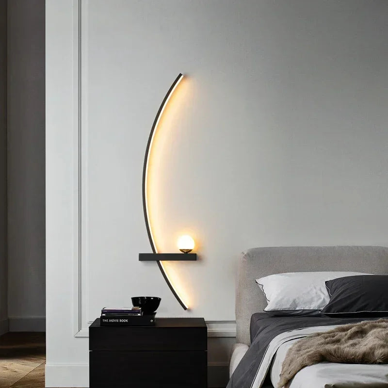 Arandela Meia Lua de Parede em Alumínio LED Integrado Bivolt Bidirecional para Quarto e Sala