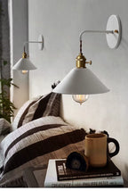 Arandela de Parede em Metal Art Deco E27 Bivolt com LED Incluso para Quarto e Sala de Estar