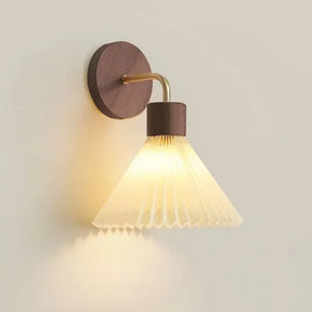 Arandela de Parede em Madeira e Ferro com Cúpula de Tecido E27 Bivolt Estilo Nórdico para Quarto e Sala