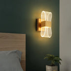 Arandela de Parede em Ferro e Acrílico Dourado LED Integrado Bidirecional 220V para Sala e Quarto
