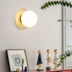 Arandela de Parede Globo em Metal Dourado e Vidro E27 Bivolt para Quarto e Sala de Estar