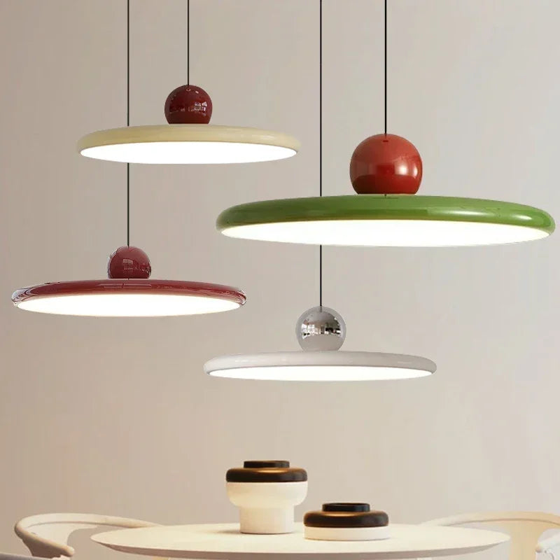 Pendente de Teto em Metal com Disco e Esfera LED Integrado Bivolt Estilo Europeu para Sala de Jantar e Quarto