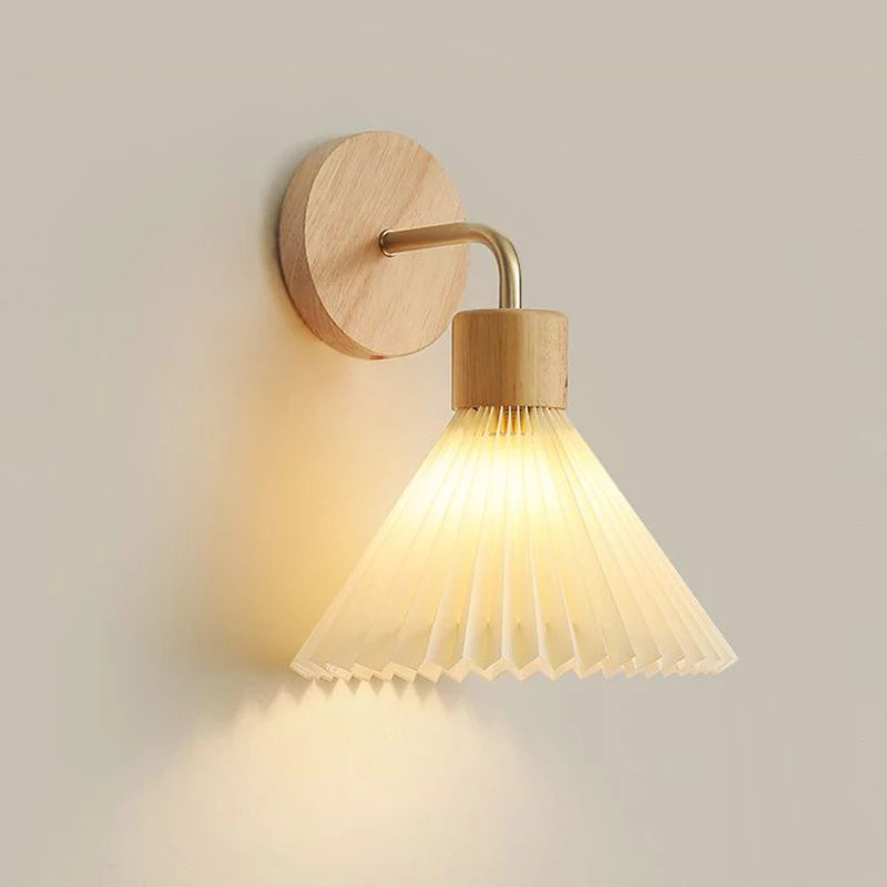 Arandela de Parede em Madeira e Ferro com Cúpula de Tecido E27 Bivolt Estilo Nórdico para Quarto e Sala