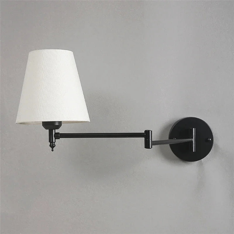 Arandela de Parede Articulada em Metal com Cúpula de Tecido E27 Bivolt Dobrável e Rotativa para Quarto e Escritório