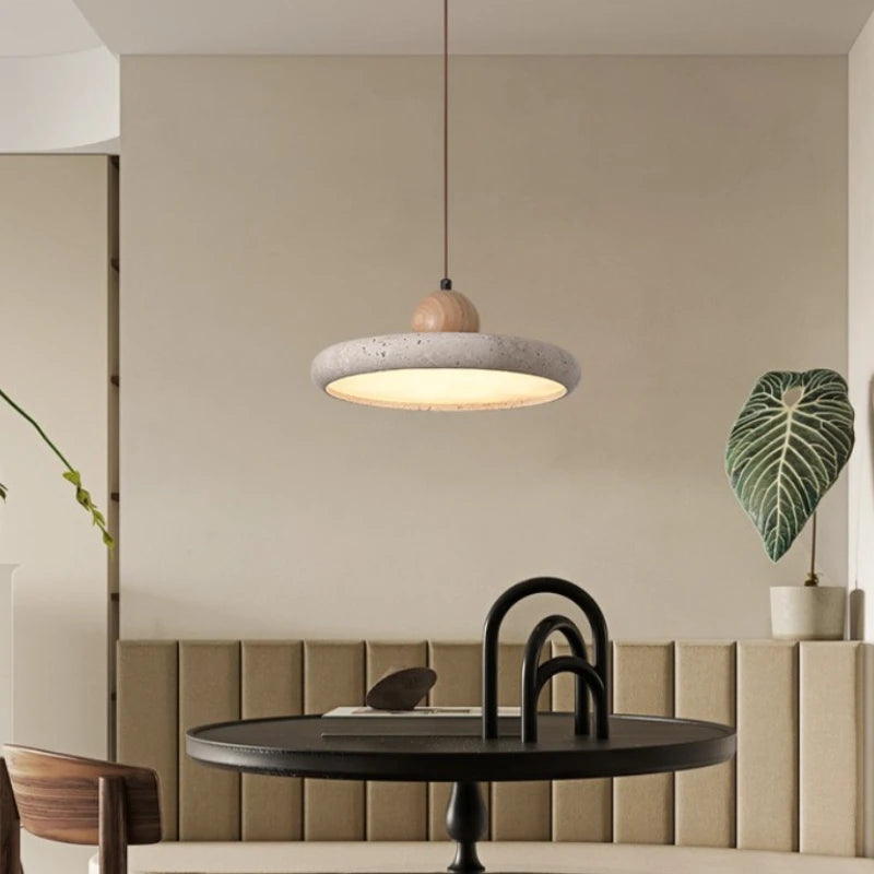 Pendente de Teto em Pedra Travertino Natural e Madeira LED Luz Quente Bivolt para Sala de Jantar e Quarto