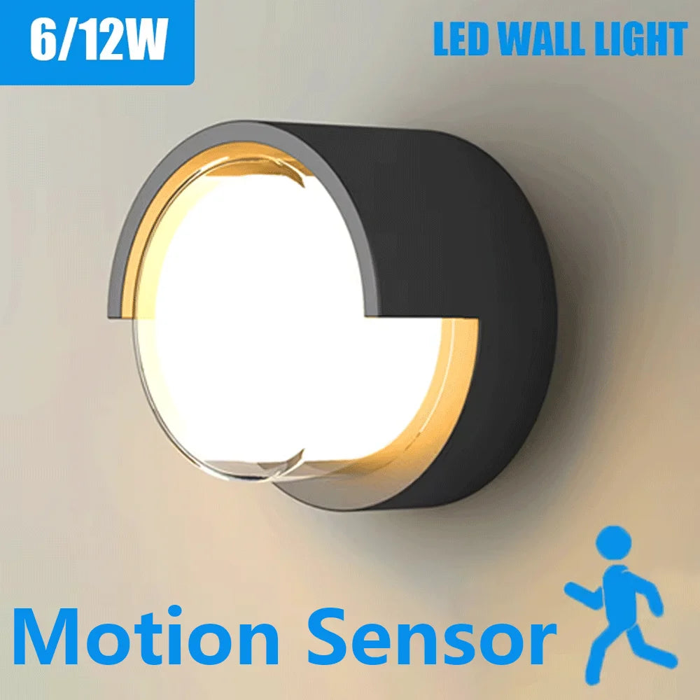 Arandela LED Externa em ABS com Sensor de Movimento à Prova d'Água Bivolt para Fachada e Jardim