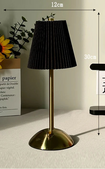 Luminária de Mesa LED Recarregável em Metal – Iluminação Decorativa Portátil para Quarto e Sala