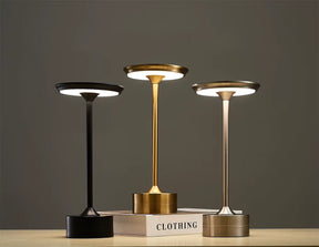 Luminária de Mesa LED Recarregável USB 4W em Metal e Acrílico Touch Tricolor para Quarto e Escritório