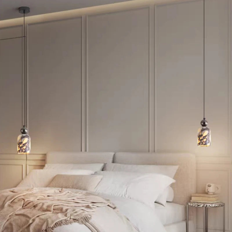 Pendente de Teto em Mármore Natural com Detalhe Esférico E27 Bivolt para Quarto e Sala de Jantar
