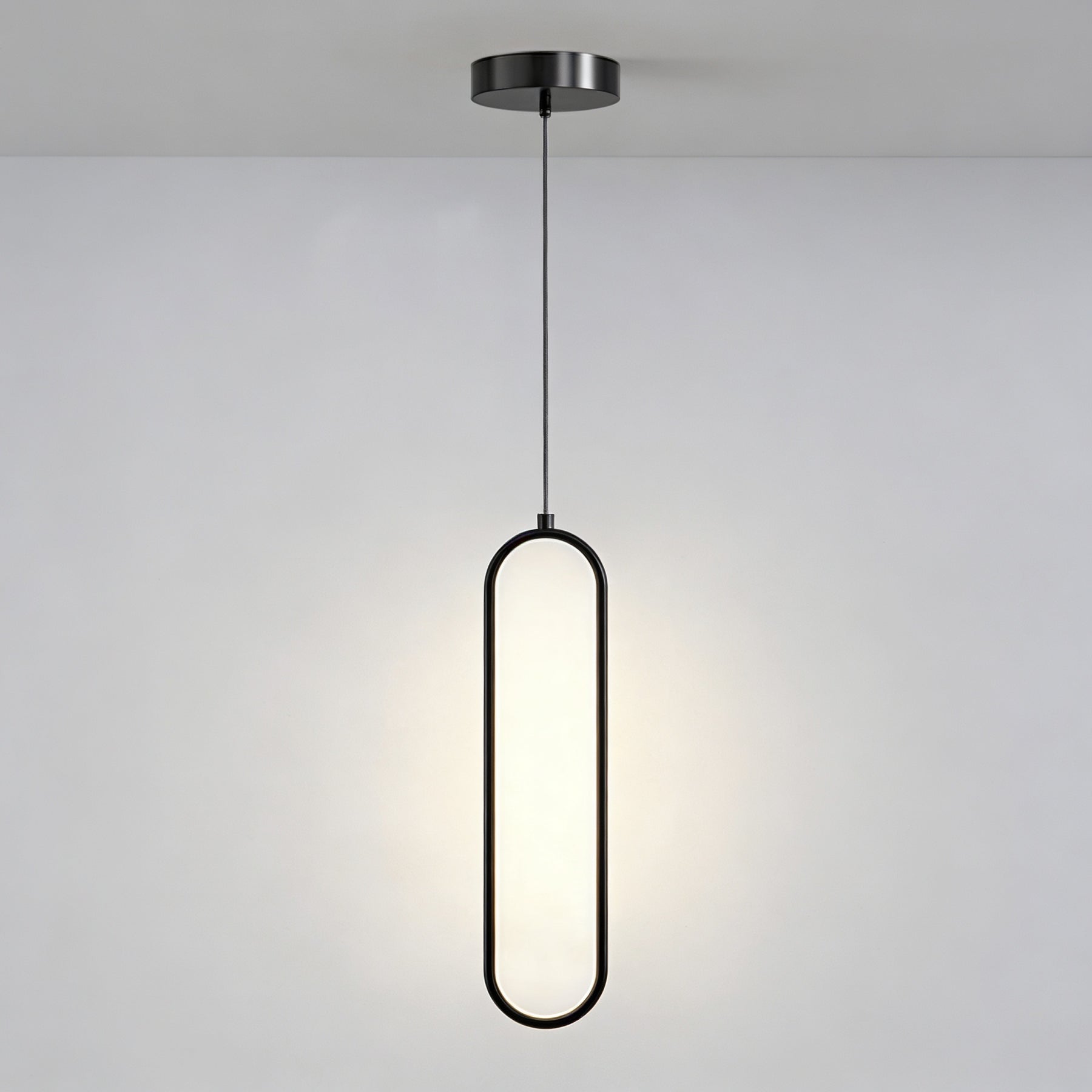 Pendente de Teto Oval em Ferro LED Integrado 16W–36W Bivolt Minimalista para Quarto e Sala de Jantar