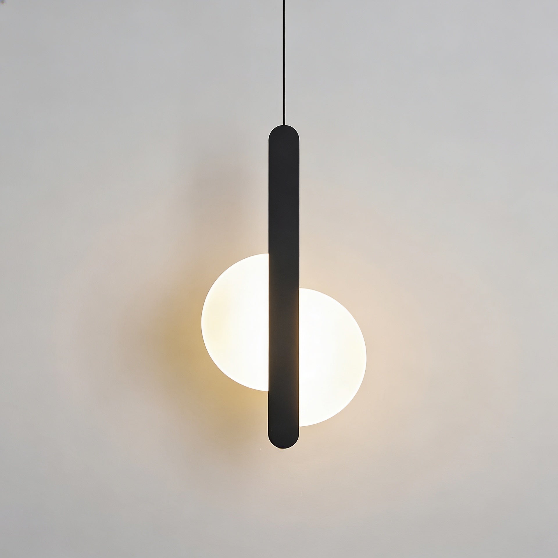 Pendente de Teto em Metal com Globo LED Bivolt Design Minimalista para Quarto e Sala de Jantar