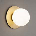 Arandela de Parede Globo em Metal Dourado e Vidro E27 Bivolt para Quarto e Sala de Estar