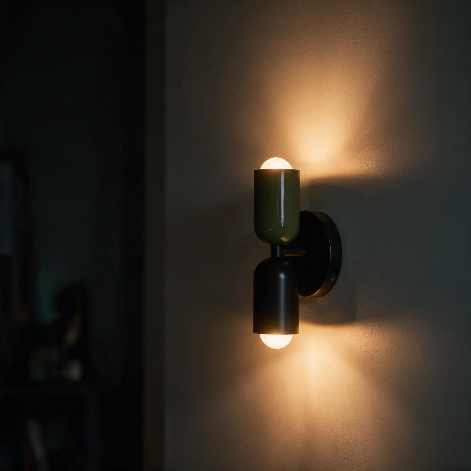 Arandela de Parede Dupla em Metal E27 Bivolt Bidirecional Estilo Nórdico para Quarto e Sala